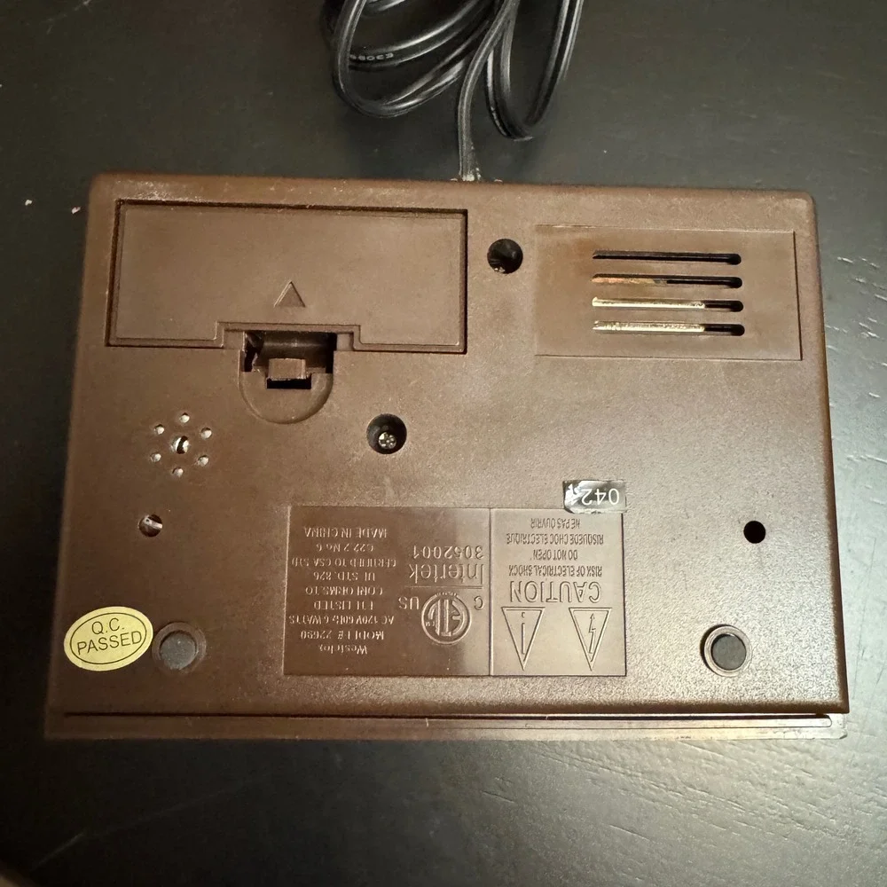 Vintage Westclox Brown Digital Alarm Clock Red LED‎ Retro